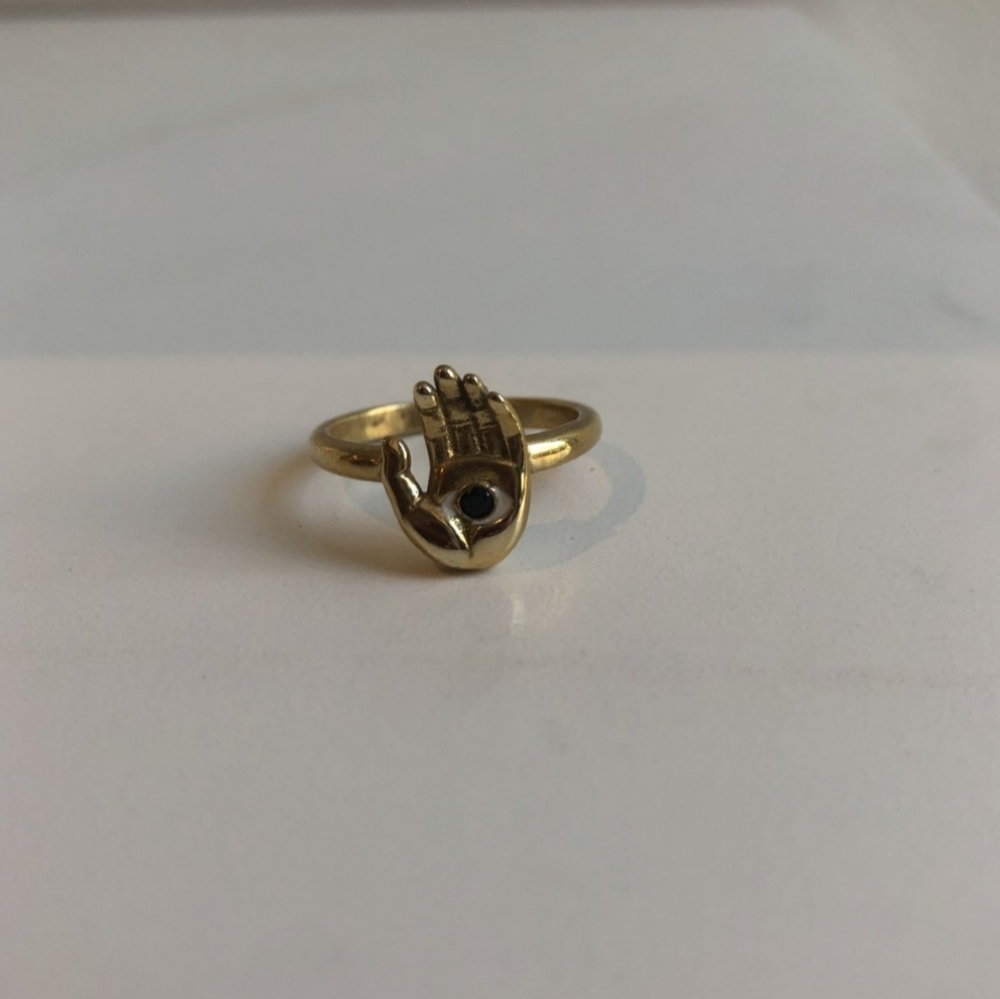 Verameat helping hands ring